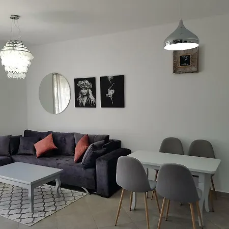 Apartament Natalia Beach *