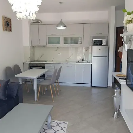 Natalia Beach Apartament Wlora